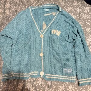 Taylor Swift 1989 Cardigan